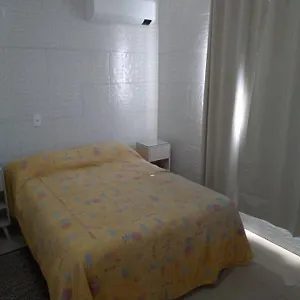 Casa Agradável Em Camboriú Com Estacionamento No Pátio Casa de Férias
